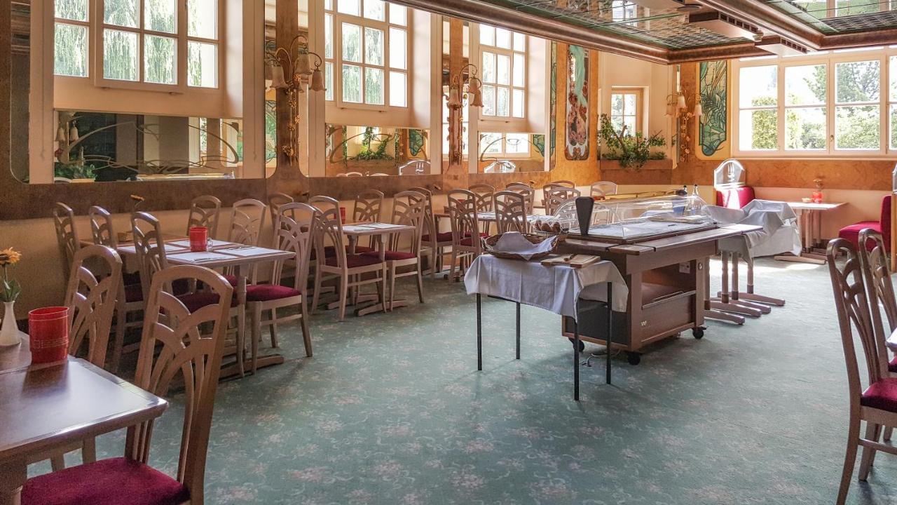 Hotel Les Berges Chippis Екстериор снимка