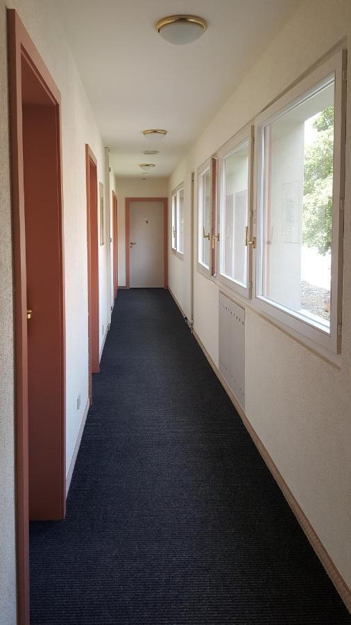 Hotel Les Berges Chippis Екстериор снимка