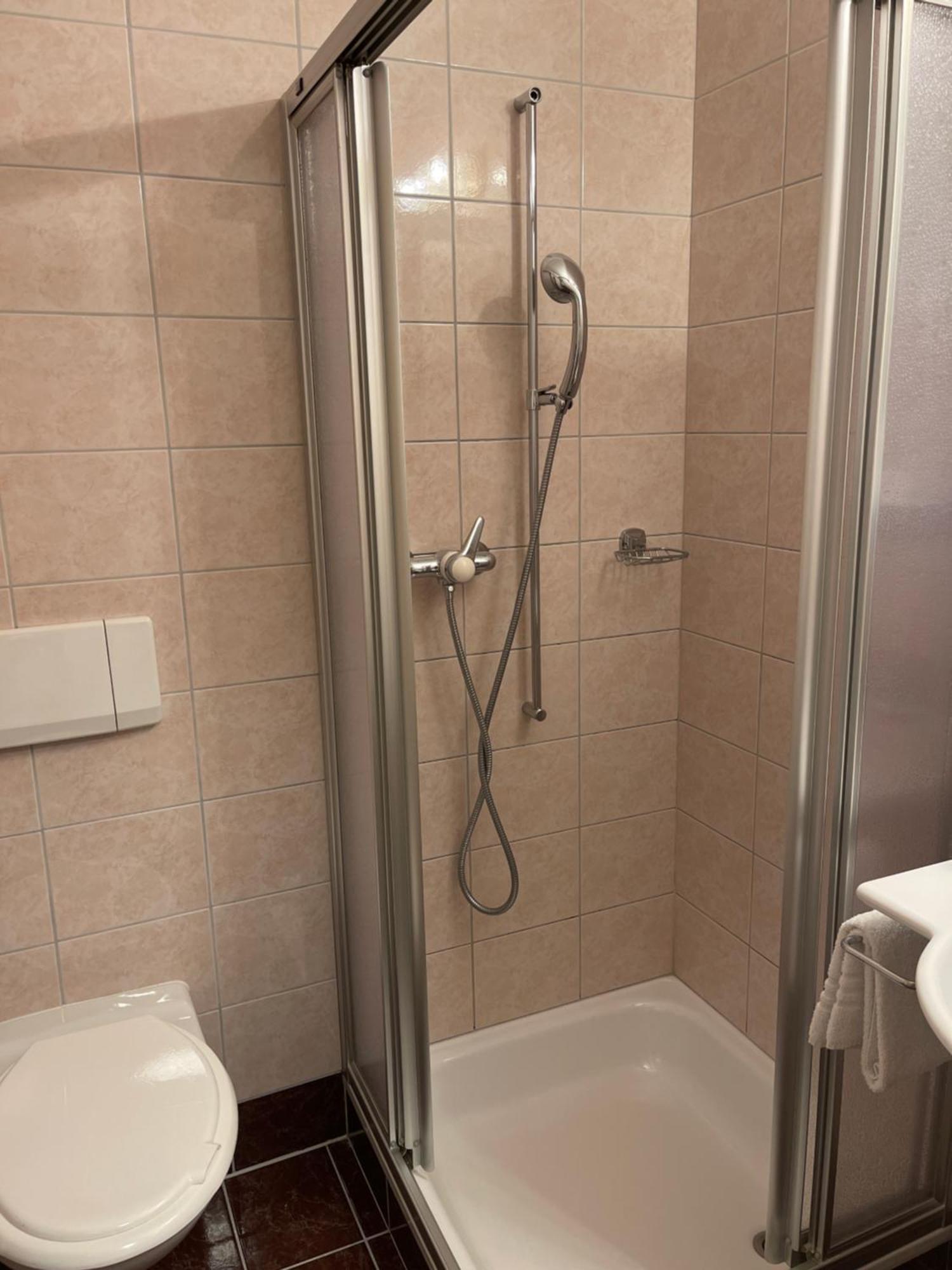 Hotel Les Berges Chippis Екстериор снимка