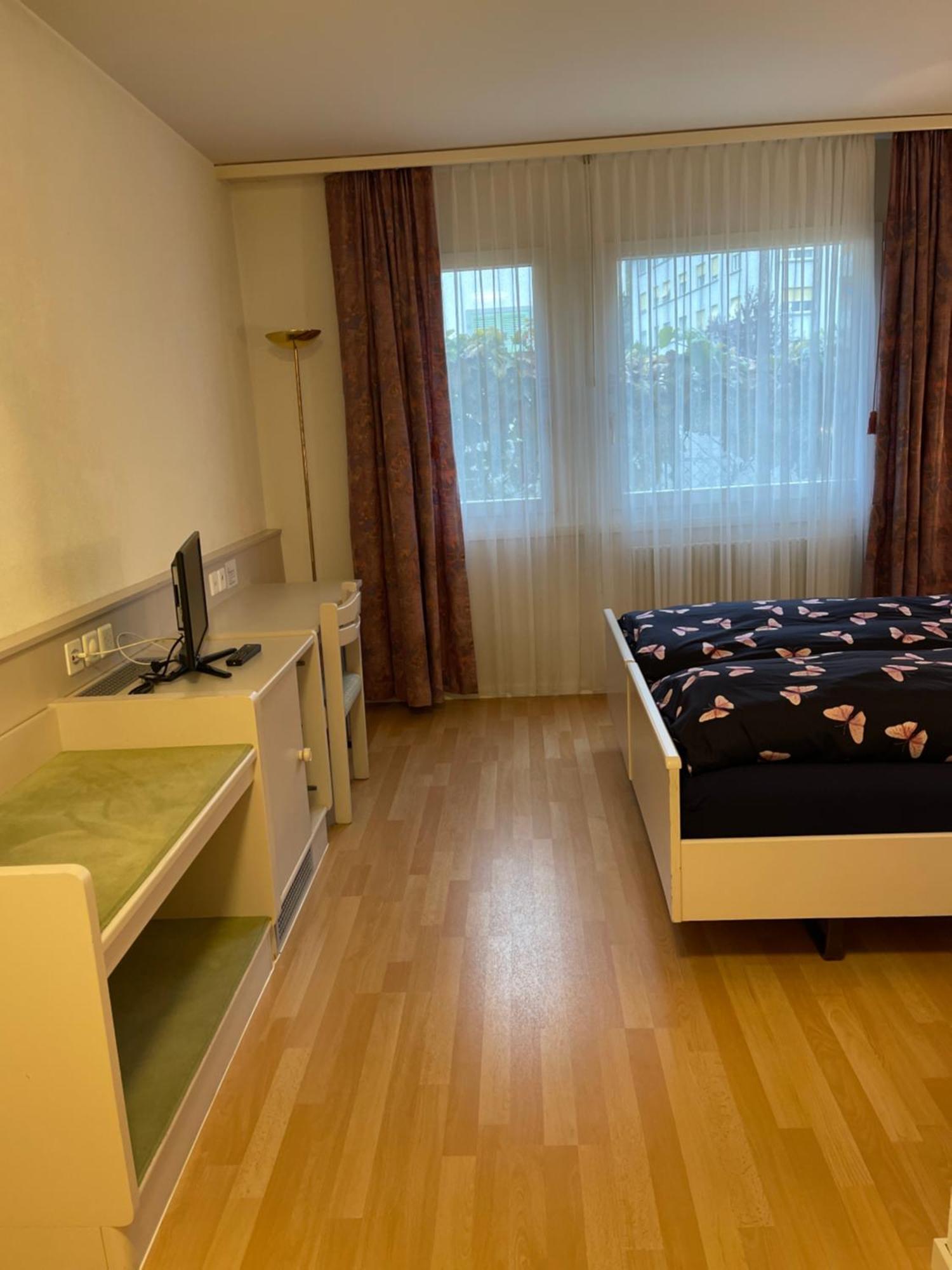 Hotel Les Berges Chippis Екстериор снимка